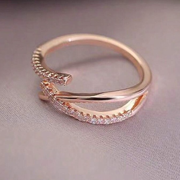 18k Gold Plated Stainless Steel Rhinestone Adjustable Ring - Picture 4 of 6